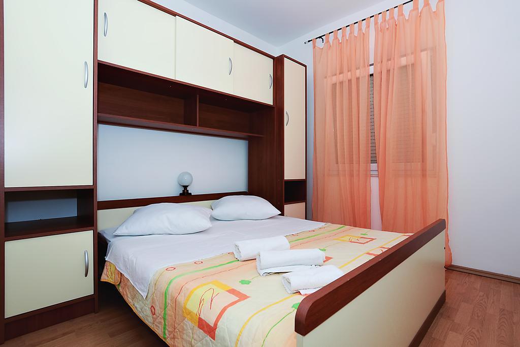 Sukošan Apartments Lucija מראה חיצוני תמונה