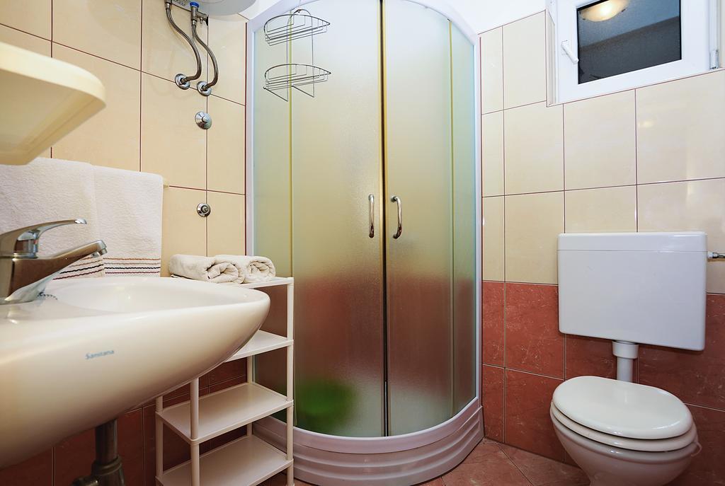 Sukošan Apartments Lucija מראה חיצוני תמונה